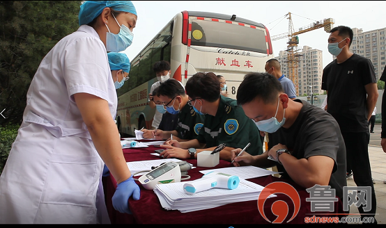 泰安市立医院举办“8.19医师节”无偿献血活动